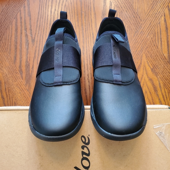NWOT Clove Solo Sneakers - Picture 4 of 14